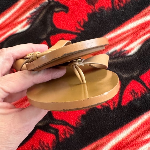 Tory Burch AUTHENTIC Tan Calf-Leather Thong Sandals 8 - Picture 4 of 10